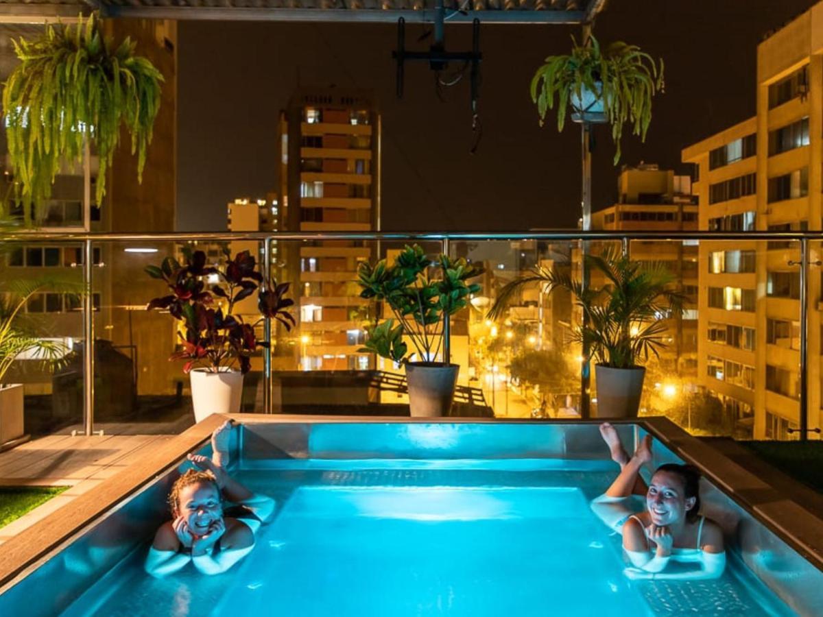 Alpes Lima Kennedy Hostel Экстерьер фото