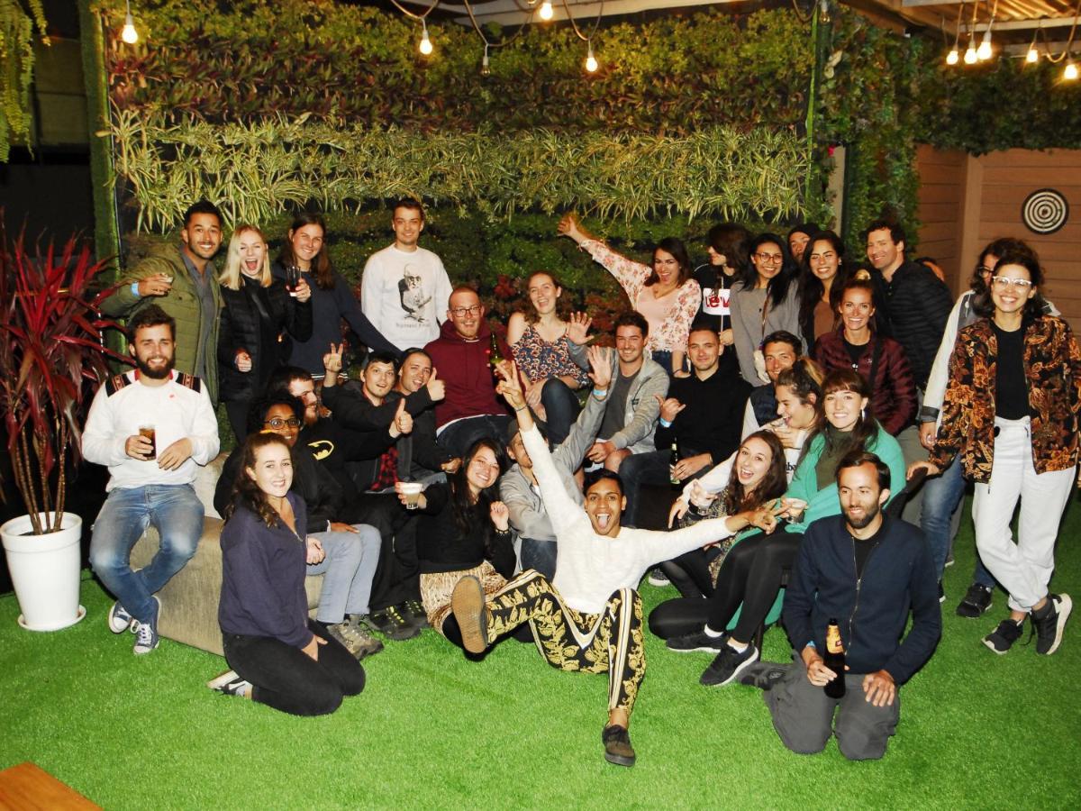 Alpes Lima Kennedy Hostel Экстерьер фото